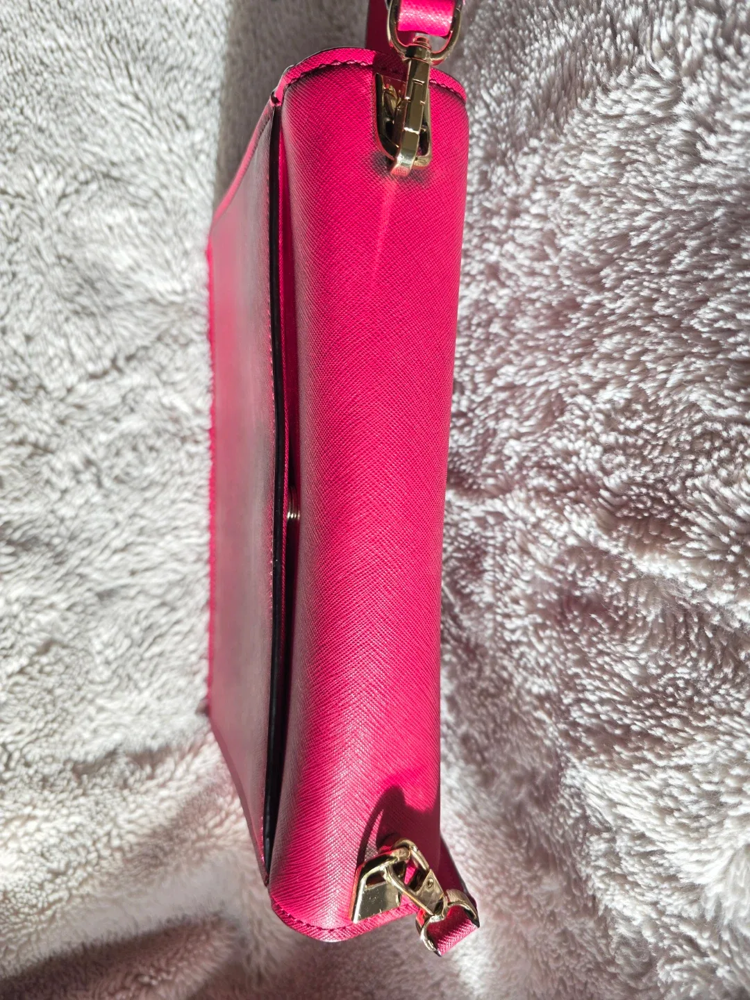 Kate Spade Vibrant Pink Shoulder Bag image indicator(9)