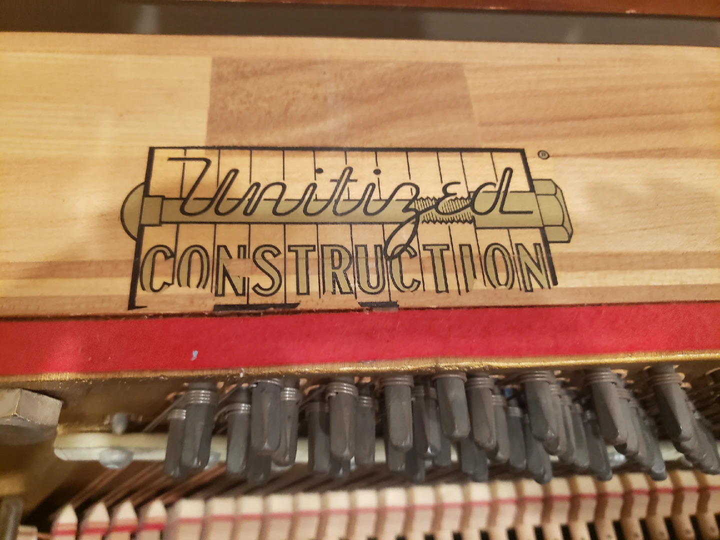 Mason & Risch Upright Piano - photo 4