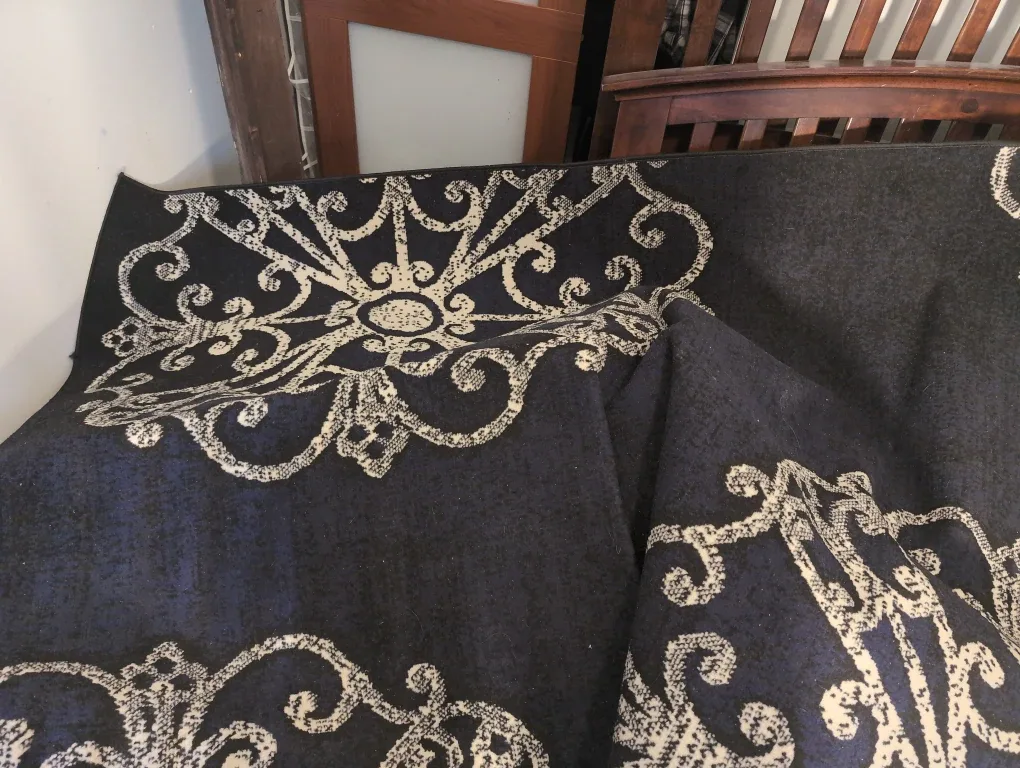 Black & Beige Patterned Area Rug image indicator(3)