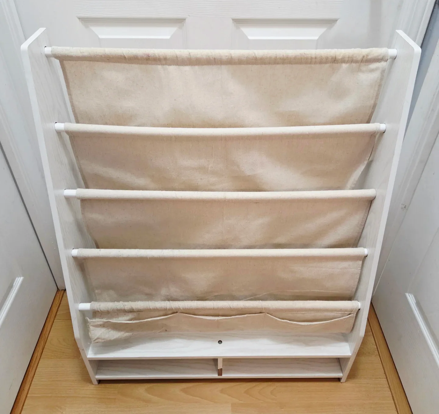 Kids White Sling Bookshelf image indicator(2)