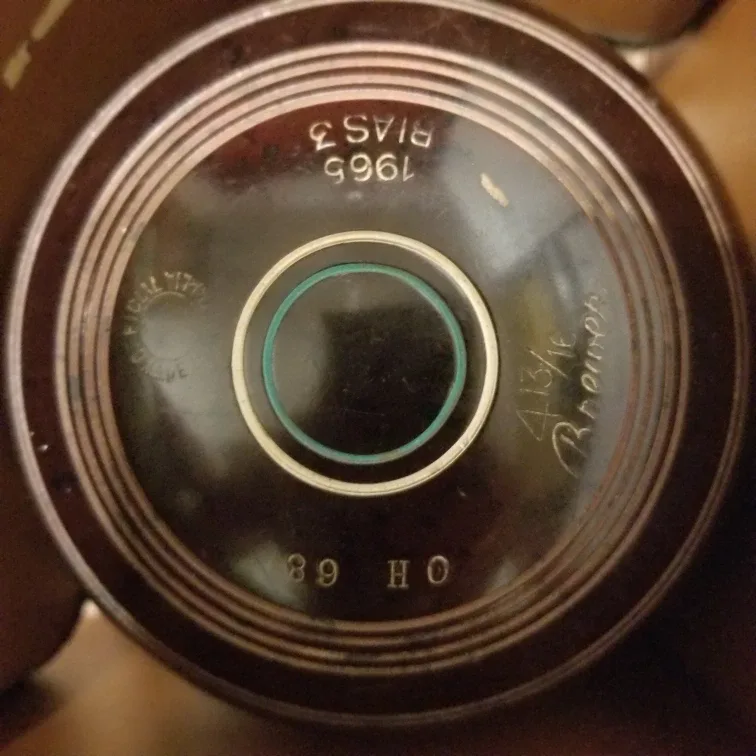 Vintage Lawn Bowling Set with Case image indicator(5)