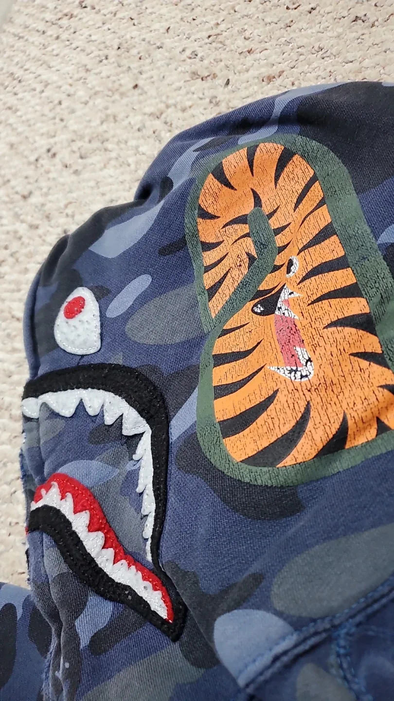 BAPE Blue Camo Shark Hoodie image indicator(4)