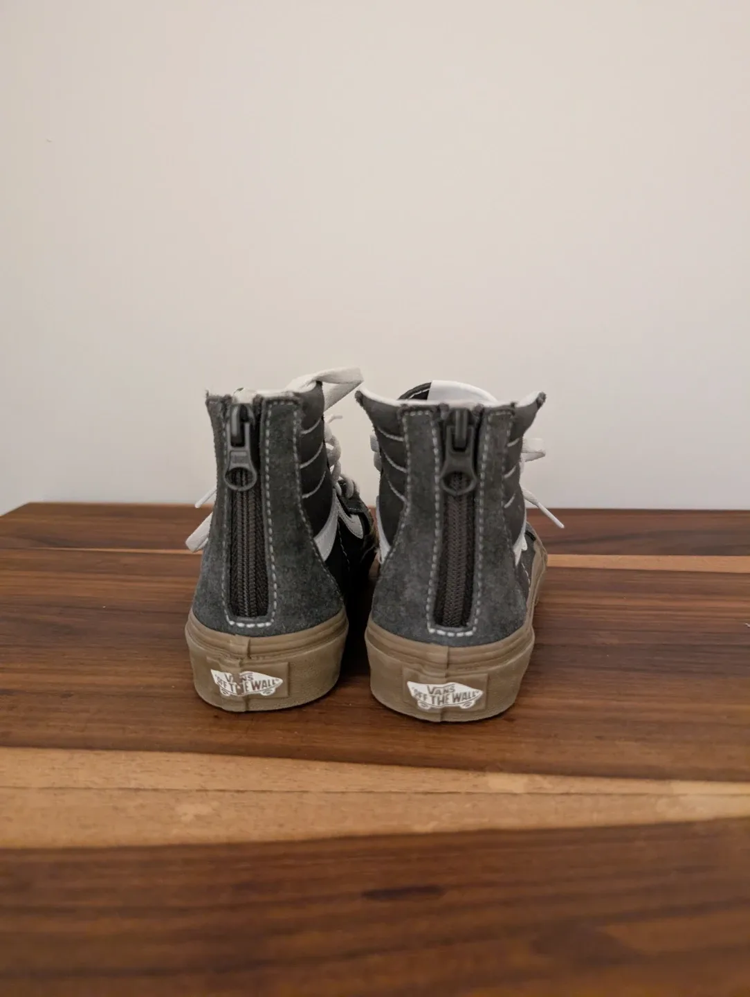 Vans Sk8-Hi Youth Size 12 Grey image indicator(3)