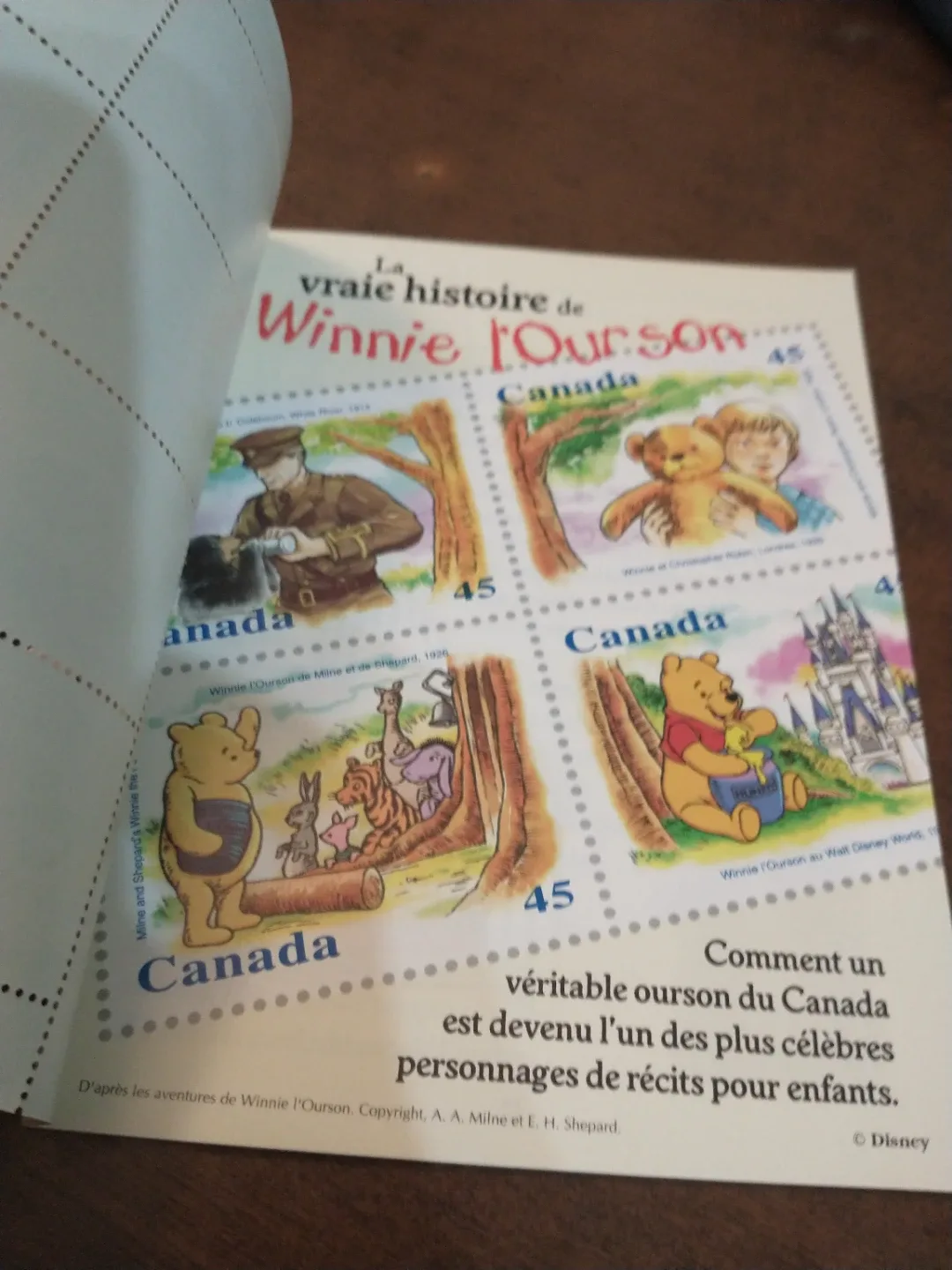 MNH Winnie the Pooh Canada Walt Disney souvenir sheet booklet image indicator(2)