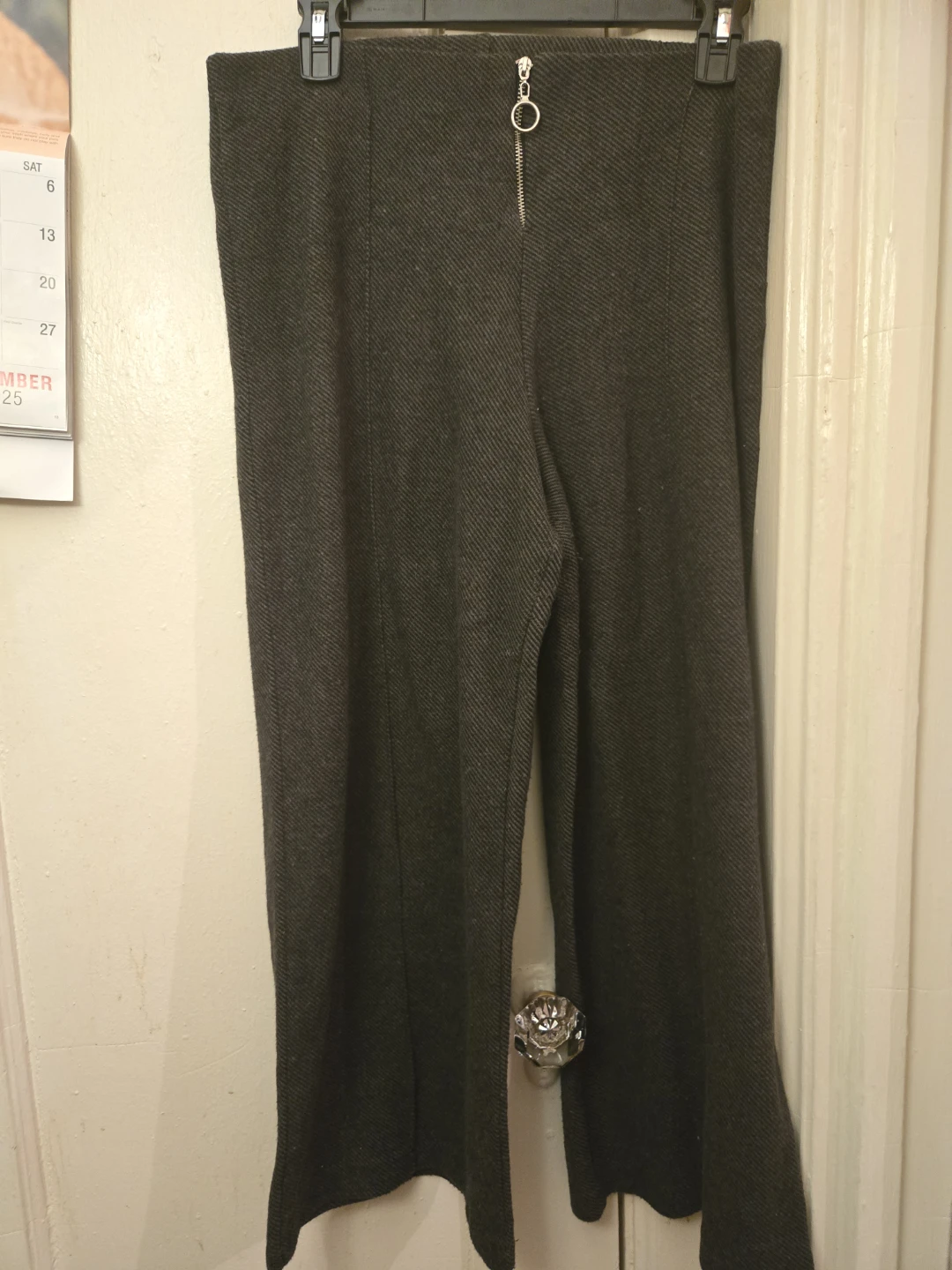 Green color Capri Style With Zipper up women pants cotton - photo 4