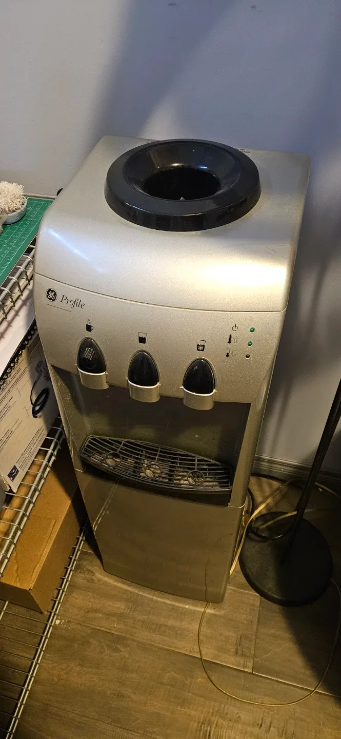 GE Profile Water Dispenser image indicator(2)