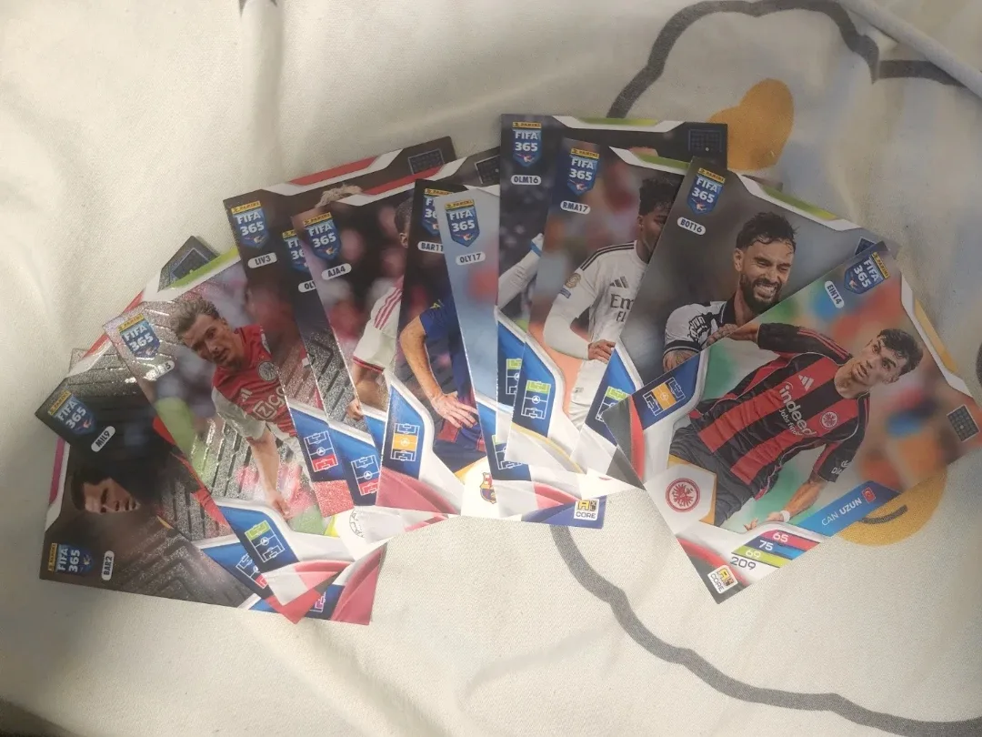 Panini FIFA 365 Trading Cards - Code available image indicator(4)