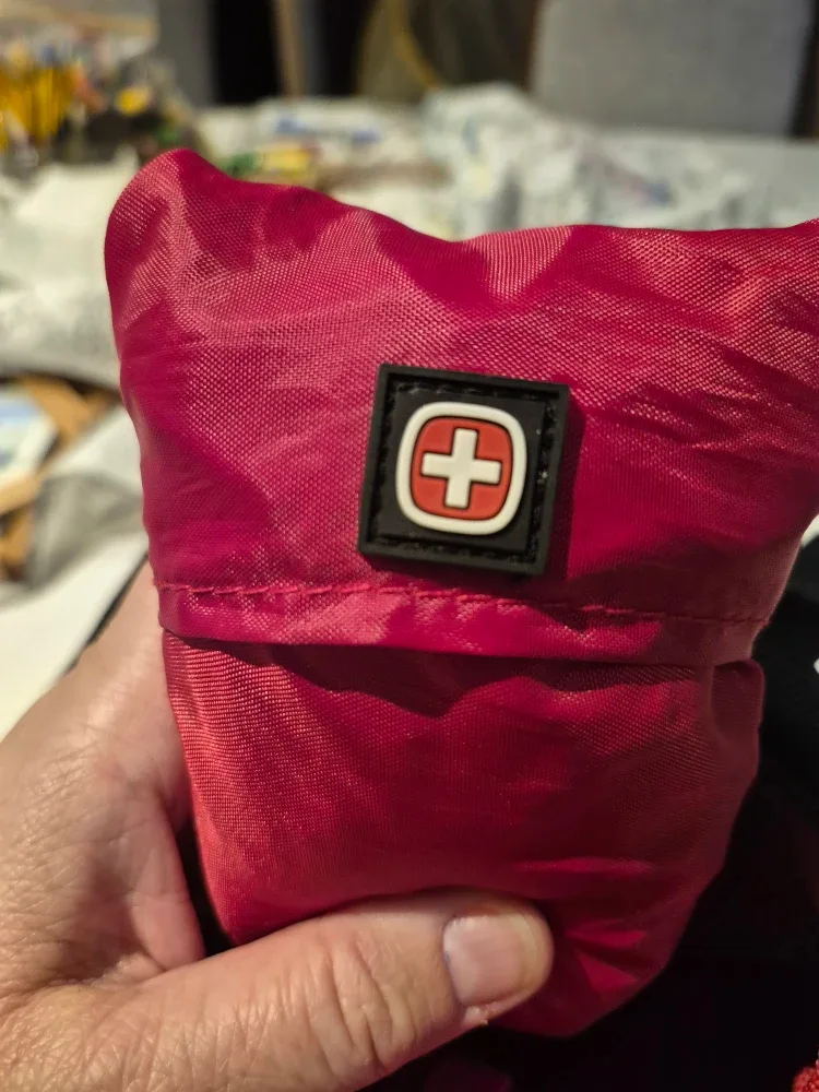 Swiss Gear Camera Bag - Black & Red image indicator(5)