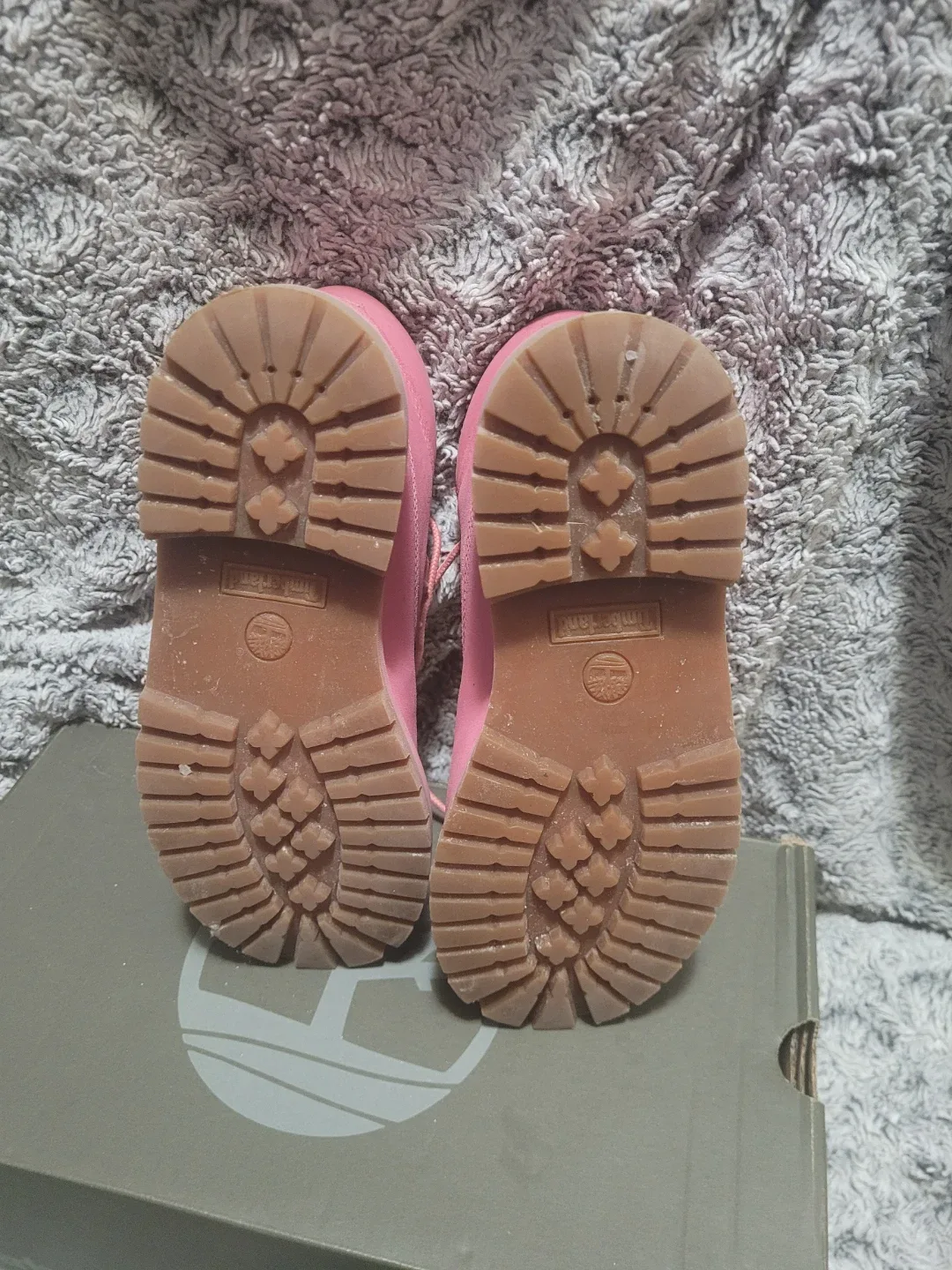 Timberland Premium 6 in Shearling Boot - Pink, Youth Size 3 image indicator(4)