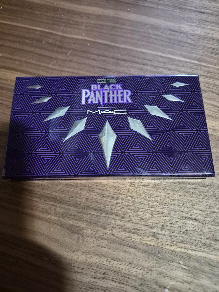 MAC x Marvel Black Panther Eyeshadow Palette