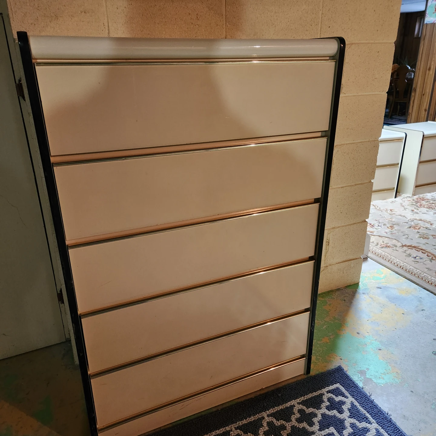Bedroom Set - Dresser, Nightstands, Bed Frame - photo 3