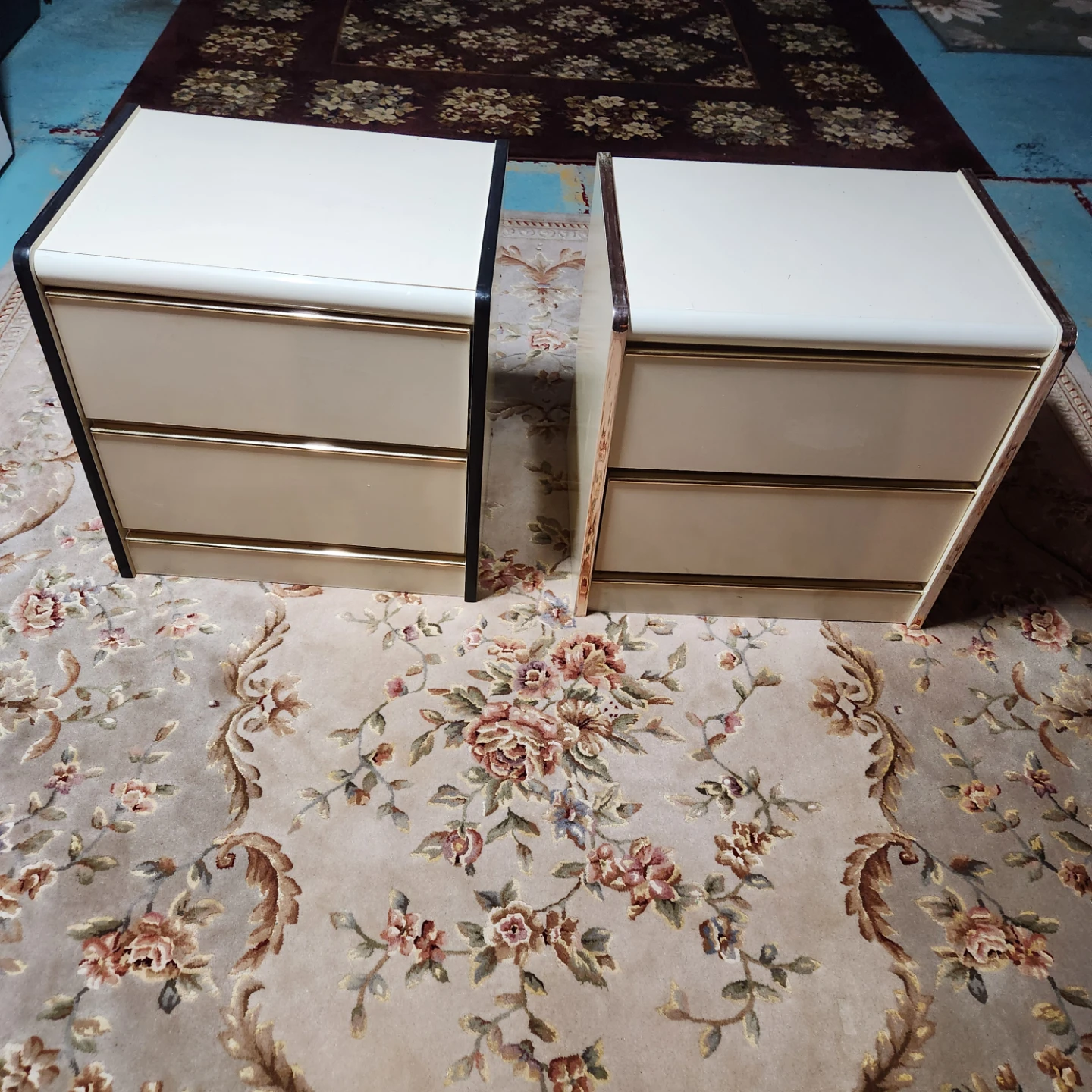 Bedroom Set - Dresser, Nightstands, Bed Frame - photo 4