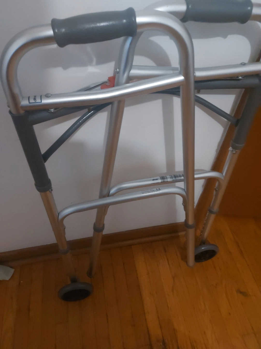 Sell my use walker - photo 2