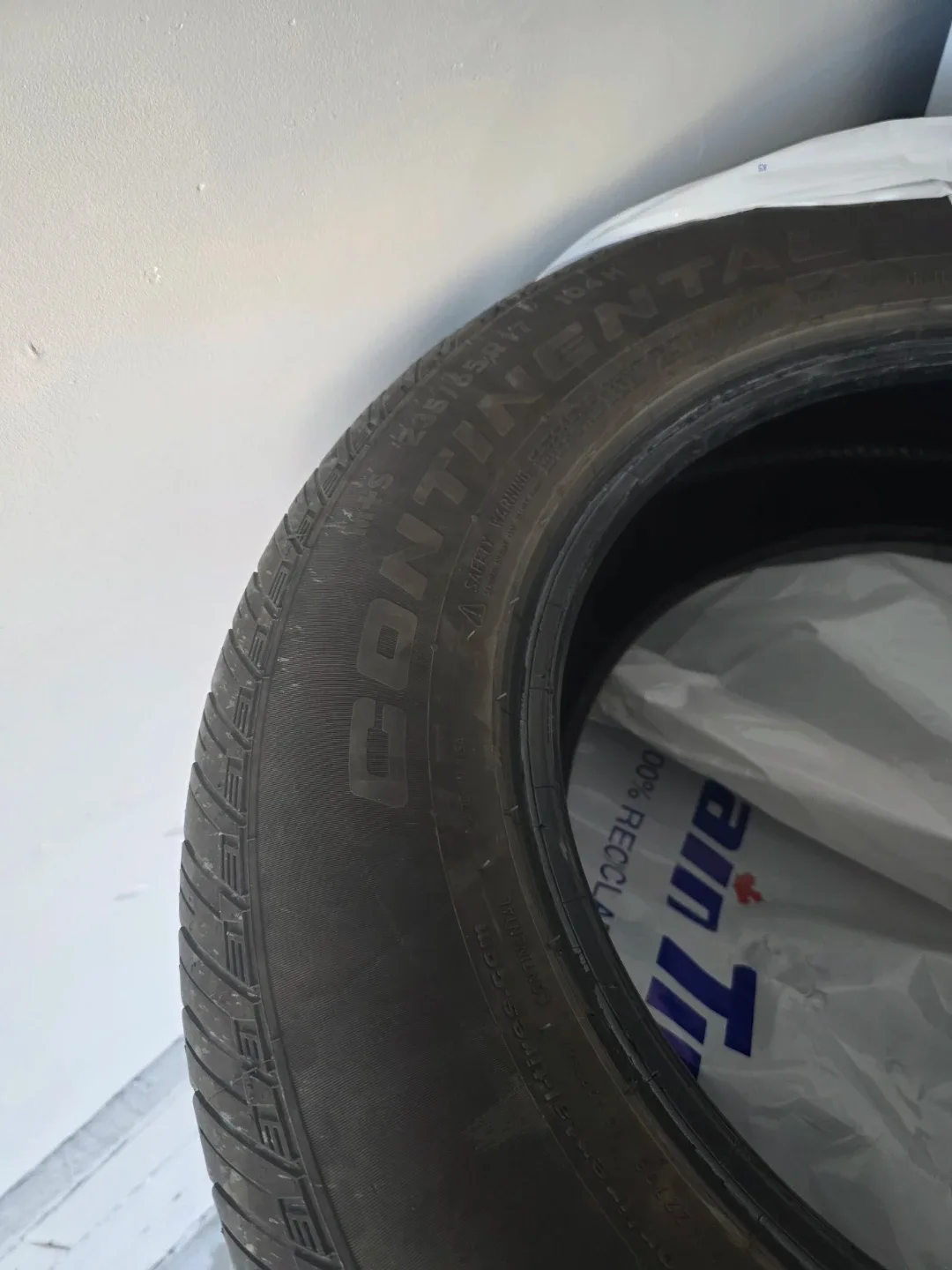 Continental Cross LX Sport Tire 235/65R17 image indicator(6)