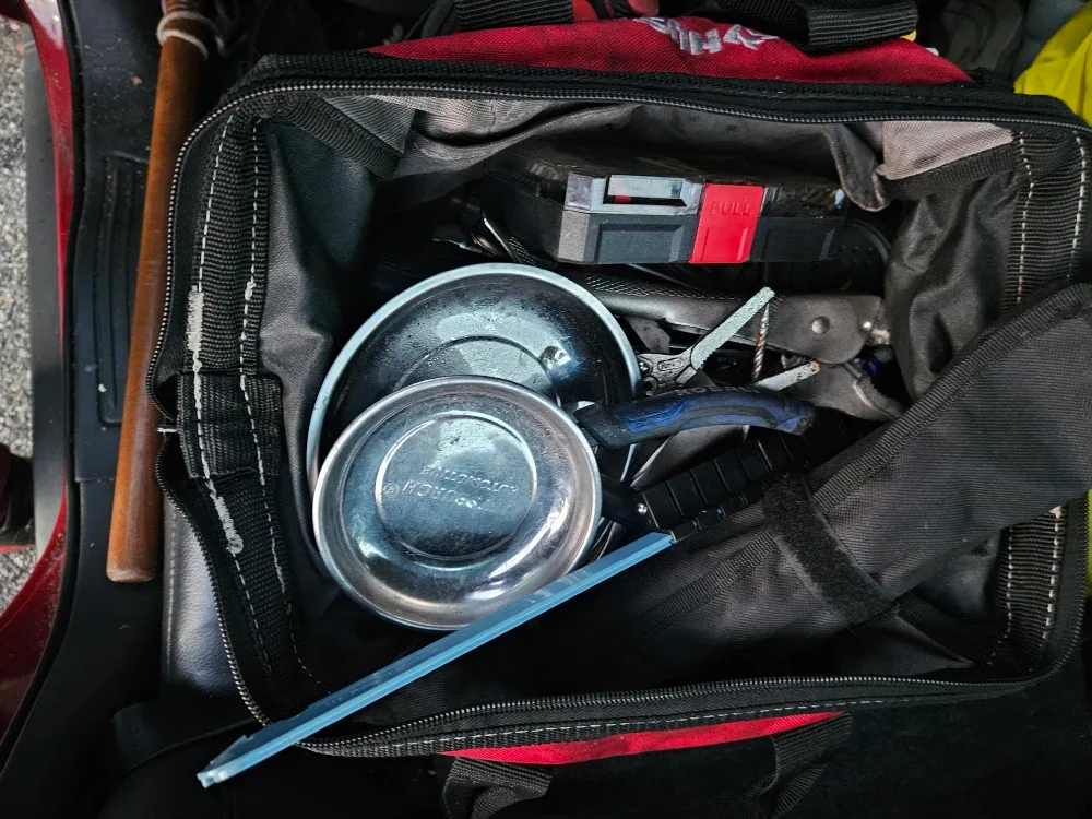 Craftsman 2.25 Ton Jack & Kobalt Combination Wrench Sets image indicator(3)