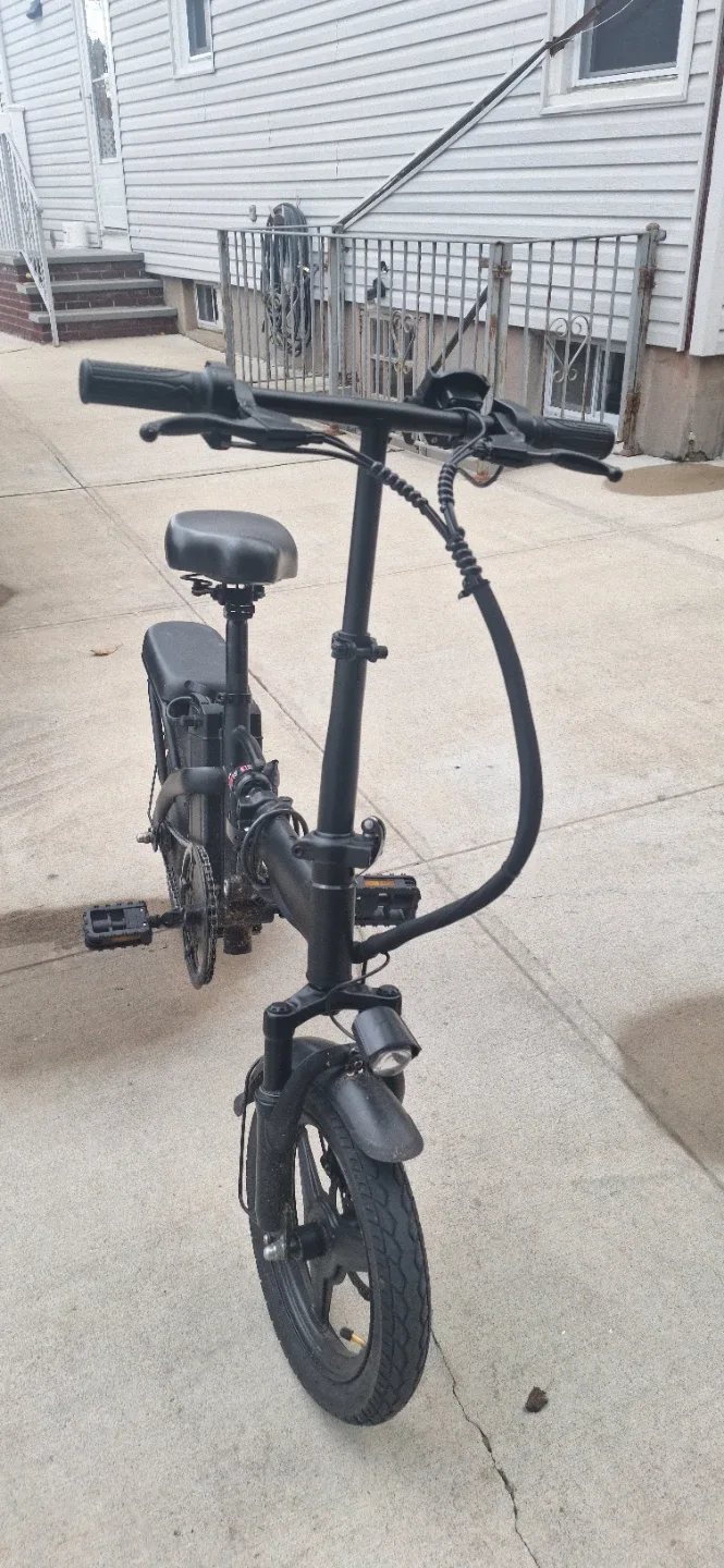 Black Folding Electric Bike image indicator(4)