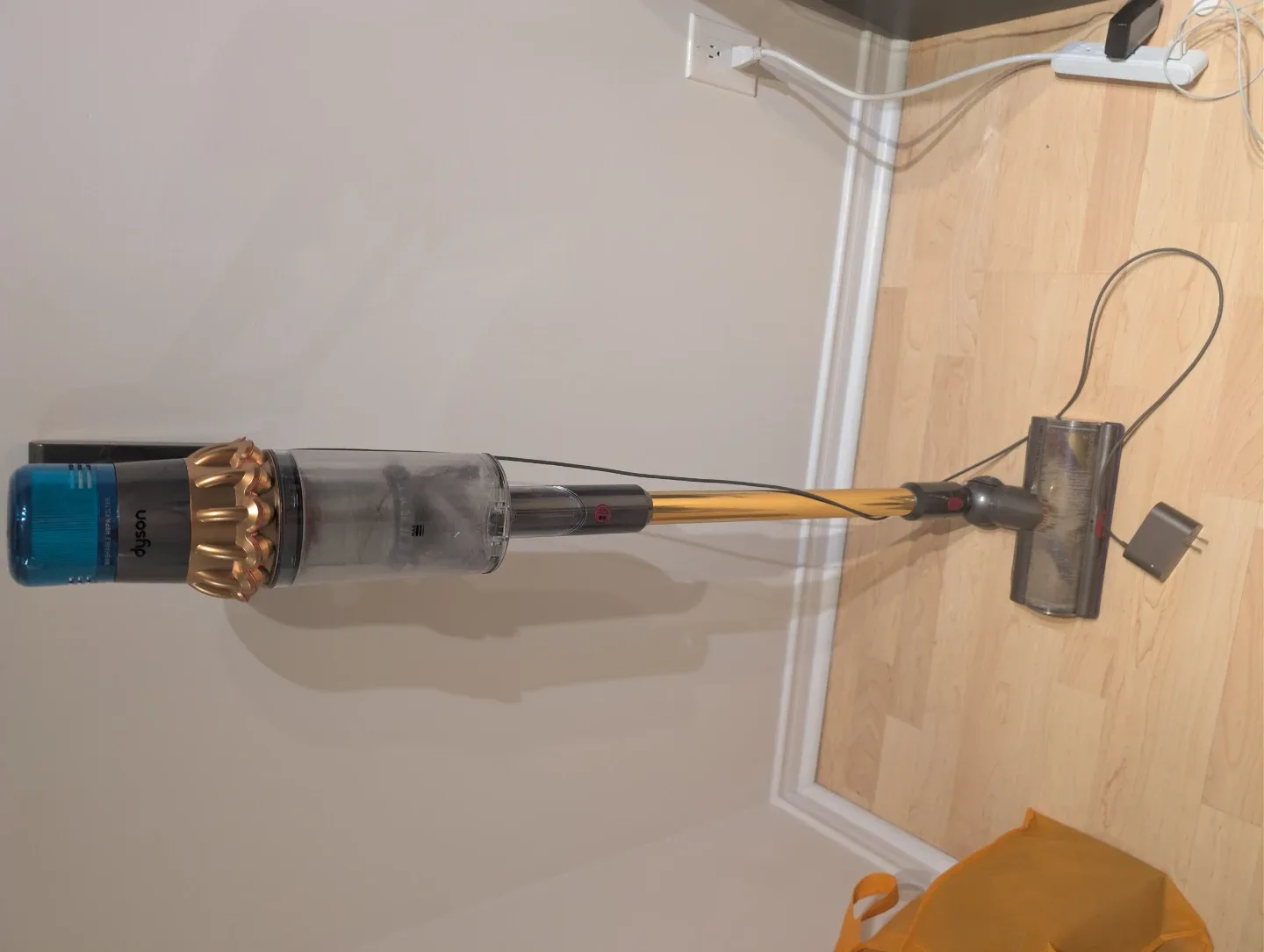 Dyson V15 Detect Cordless Vacuum image indicator(3)