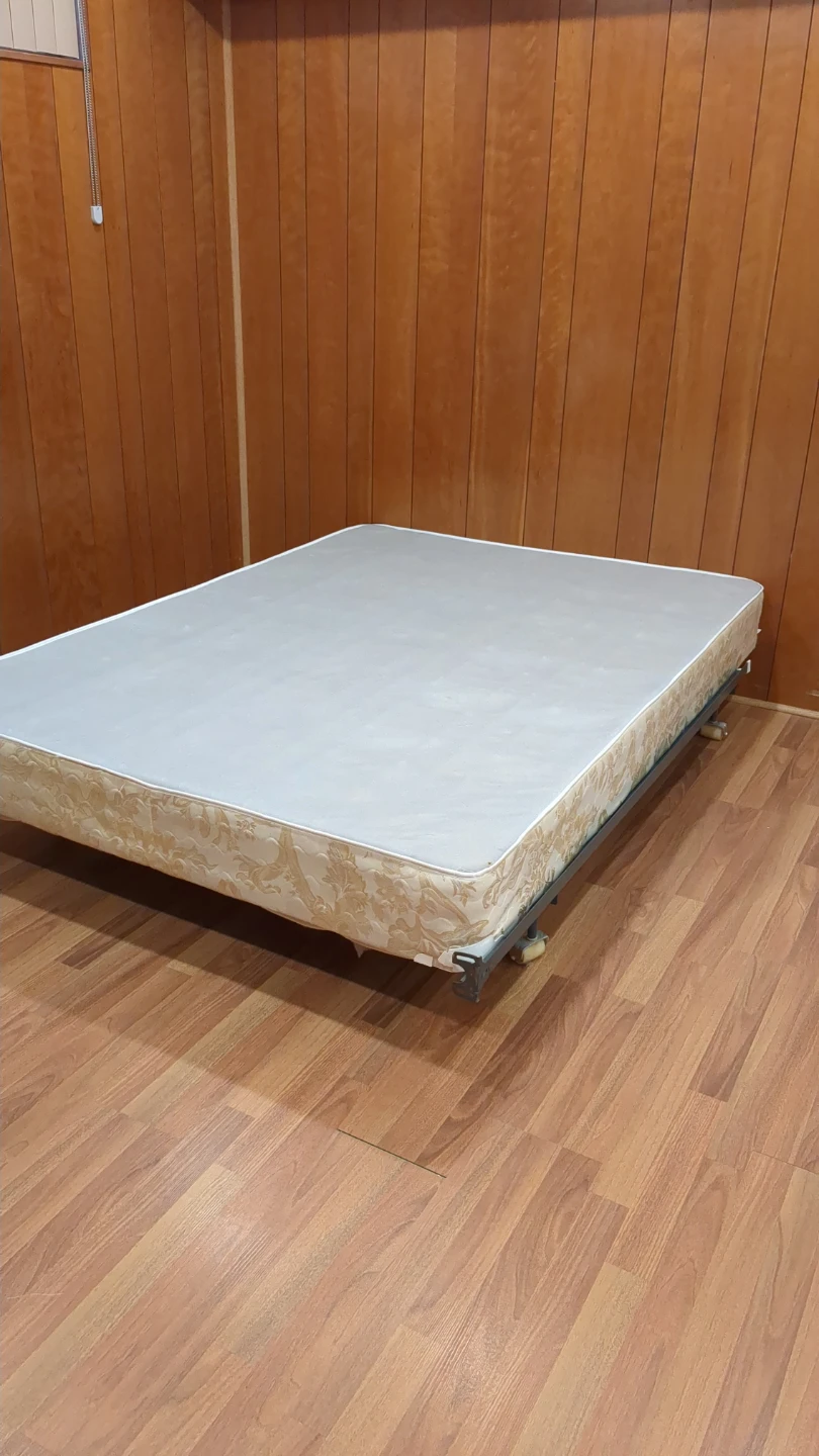 Full box spring on frame