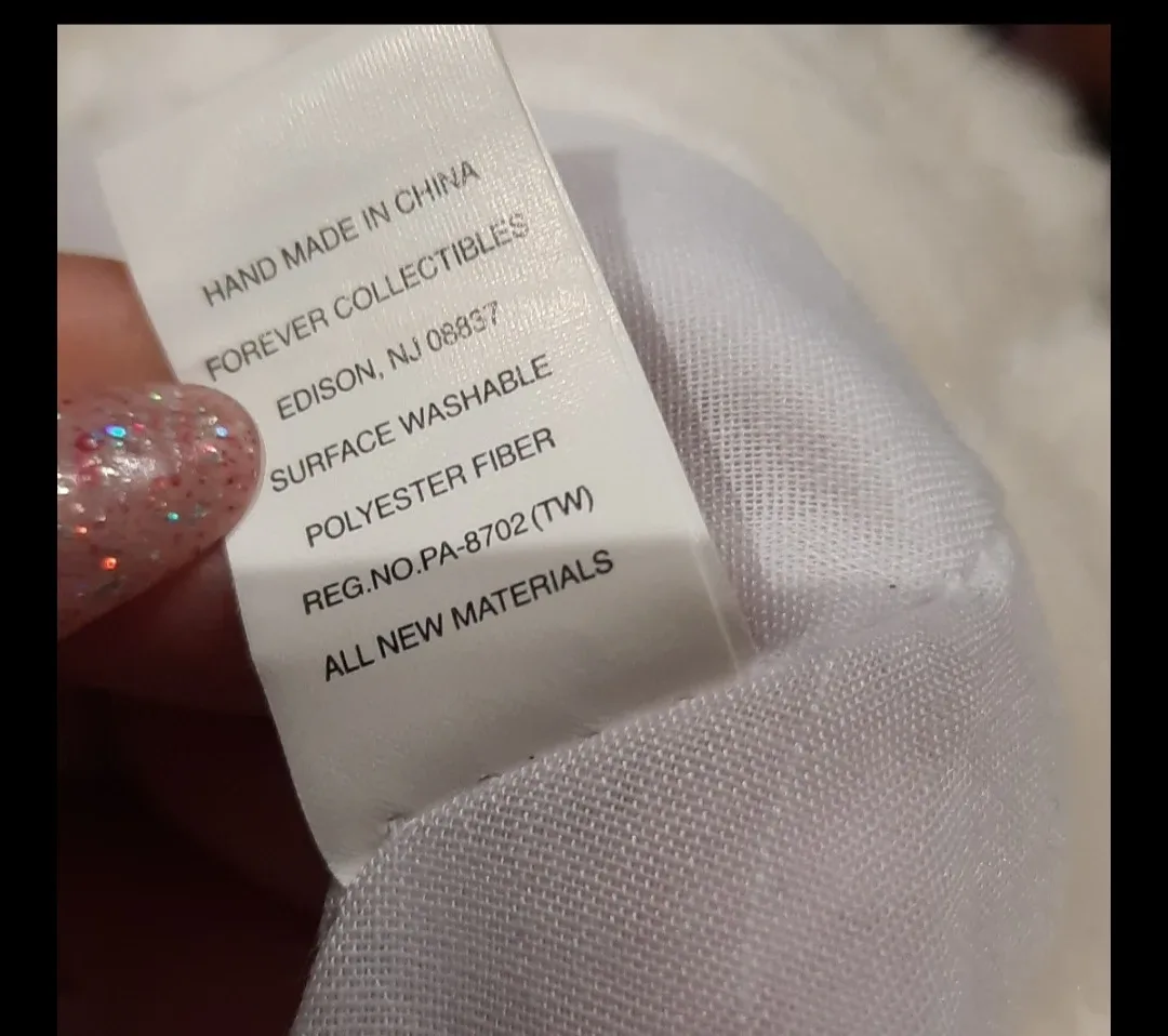 Toronto Maple 🍁 Leafs NHL faux fur Santa 🎅 Hat Cap Pink image indicator(5)