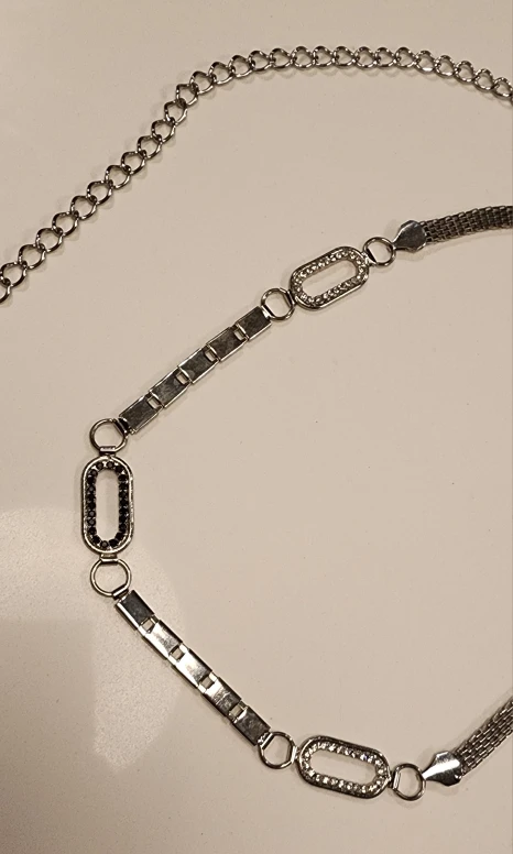 Vintage Silver-Tone Waist Belt – Adjustable & Unique Design - photo 4