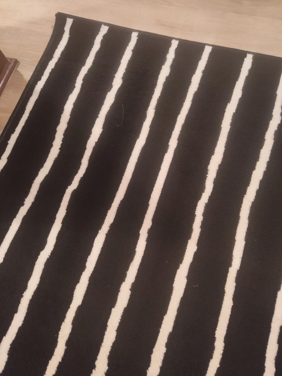 Black & White Striped Area Rug (52x77 inches)