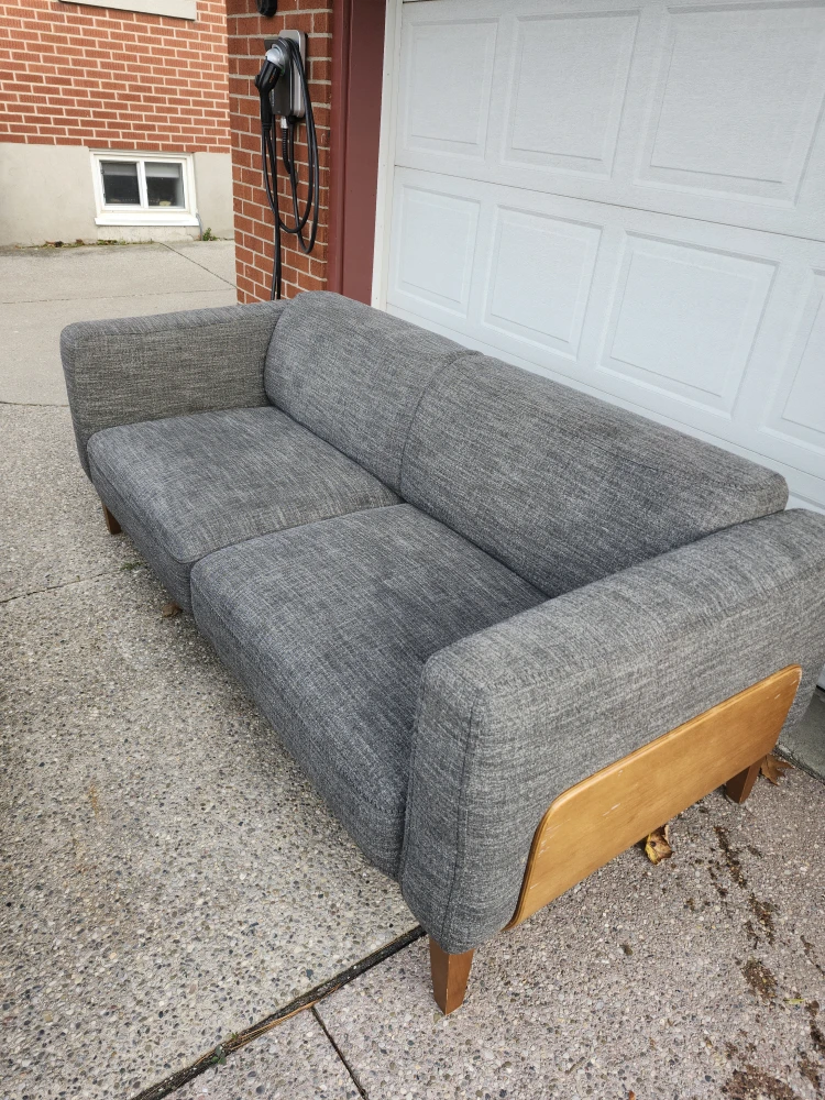 Grey Three-Seater Sofa -Structube Maui