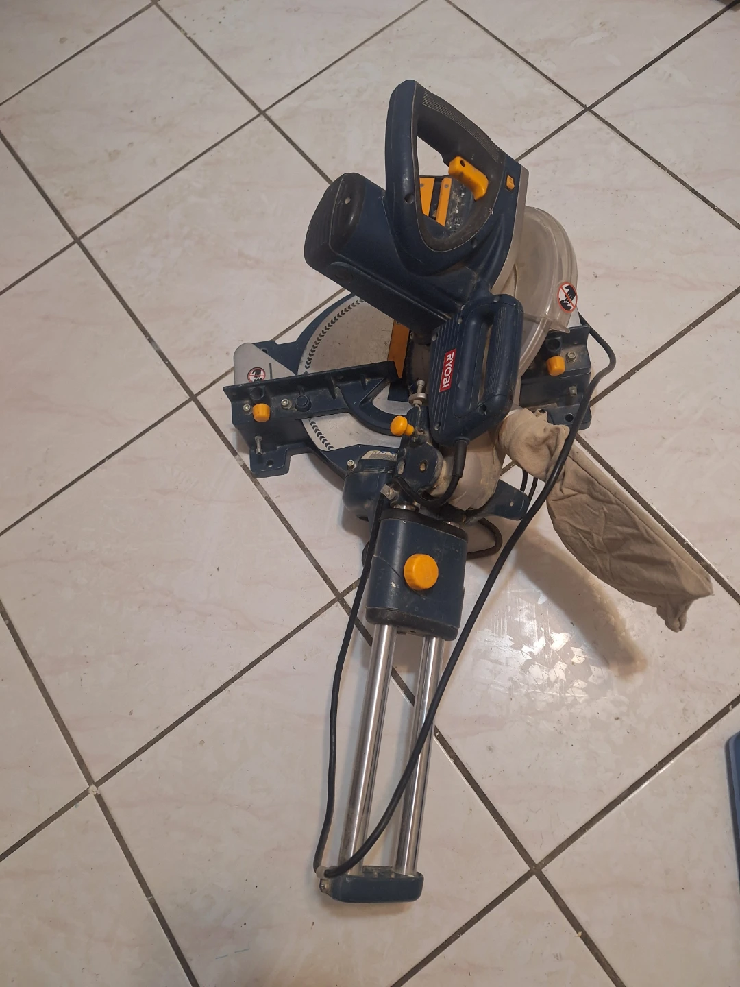 Ryobi Miter Saw.  buzz saws and discs - photo 3