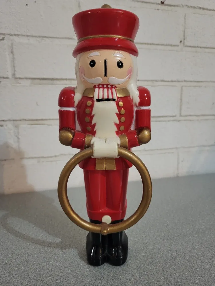 Christmas Decor Lot - 8 items image indicator(6)