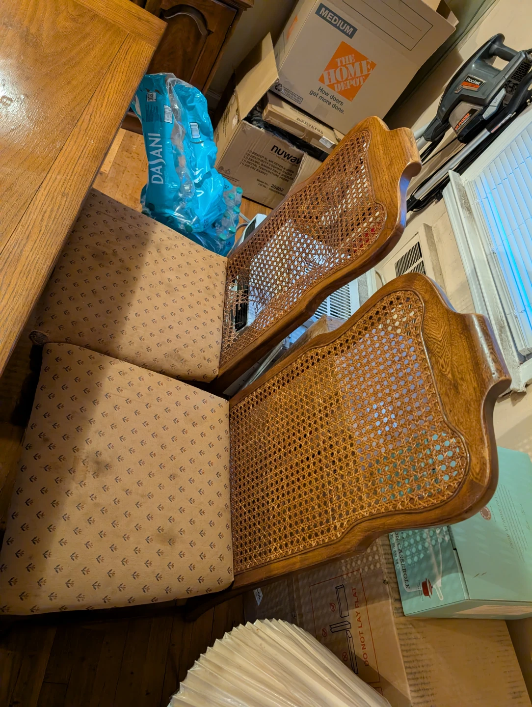Dining Table Set with Hutch & 6 Chairs - photo 3