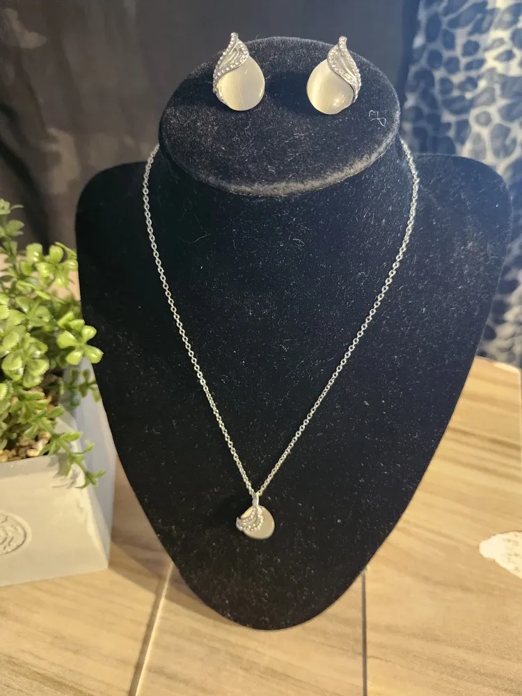 Necklace and Earrings Set