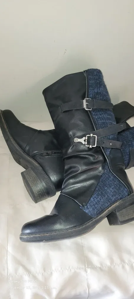 Black Knee-High Boots with Buckle Detail image indicator(3)