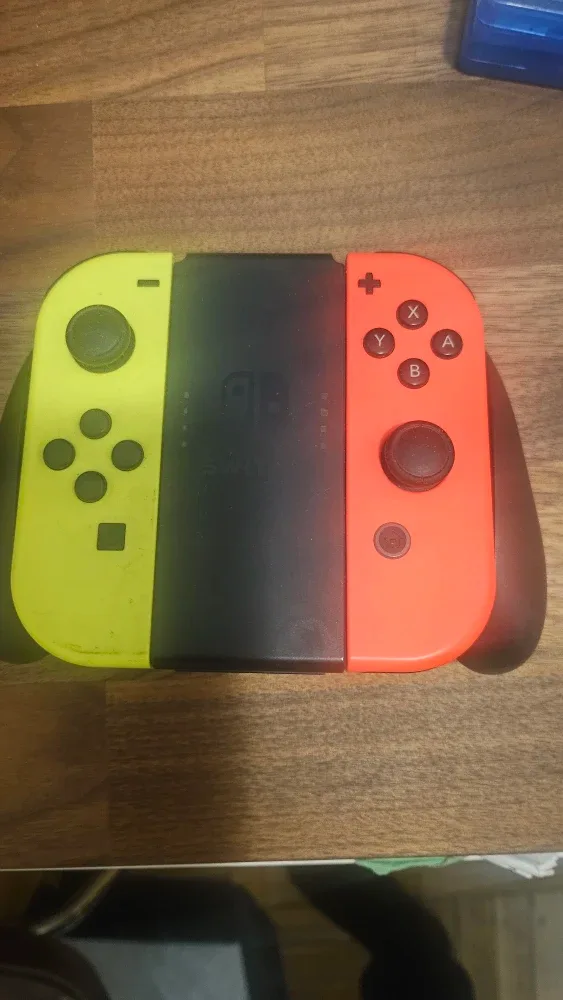 Nintendo Switch Neon Joy-Cons