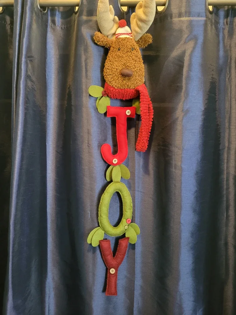 JOY Christmas Wall Decor