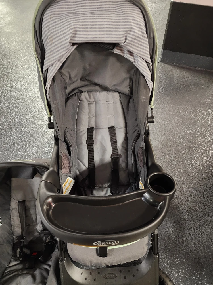 Graco Stroller & SnugRide 30 Infant Car Seat - photo 2