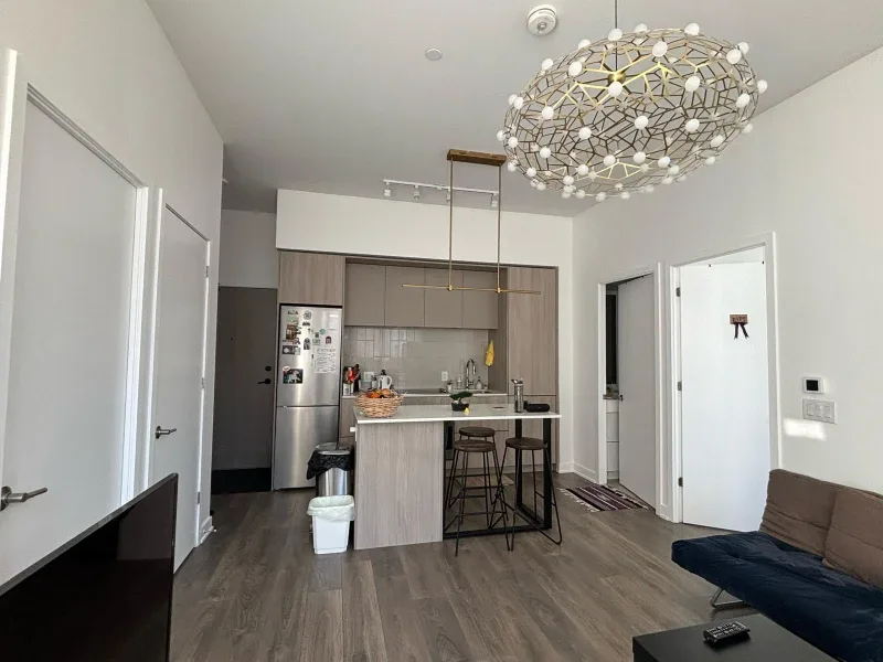 Lease Takeover - Master Bedroom image indicator(2)