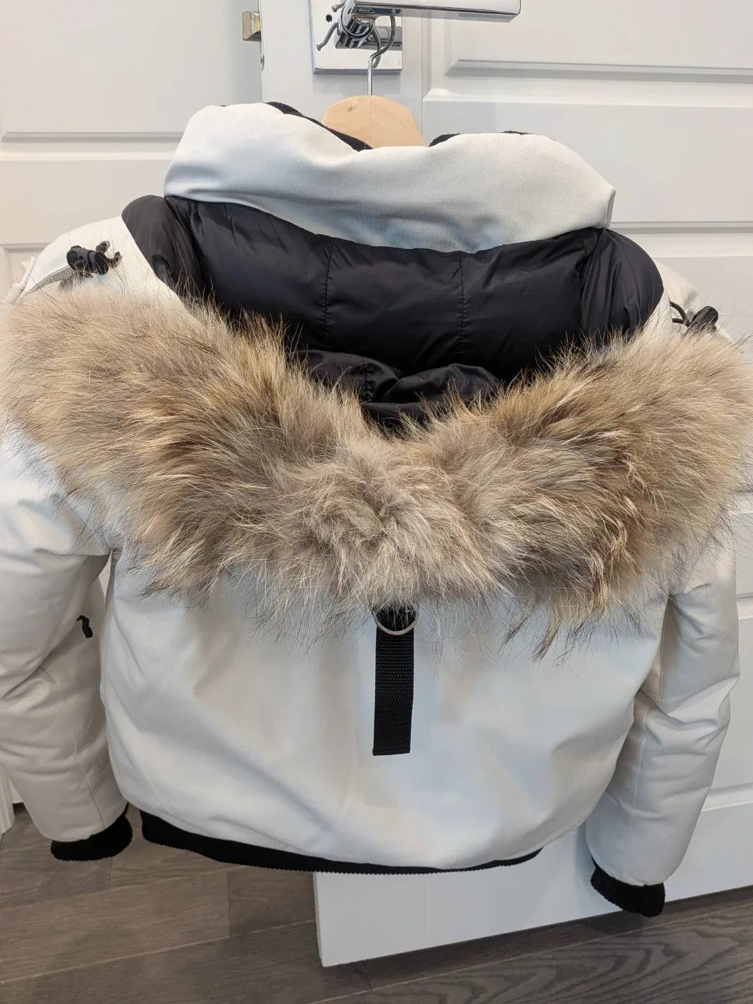 Nobis White Down Bomber Jacket - Size Small image indicator(2)