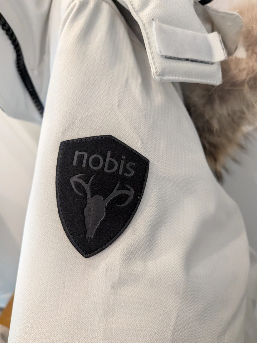 Nobis White Down Bomber Jacket - Size Small - photo 3