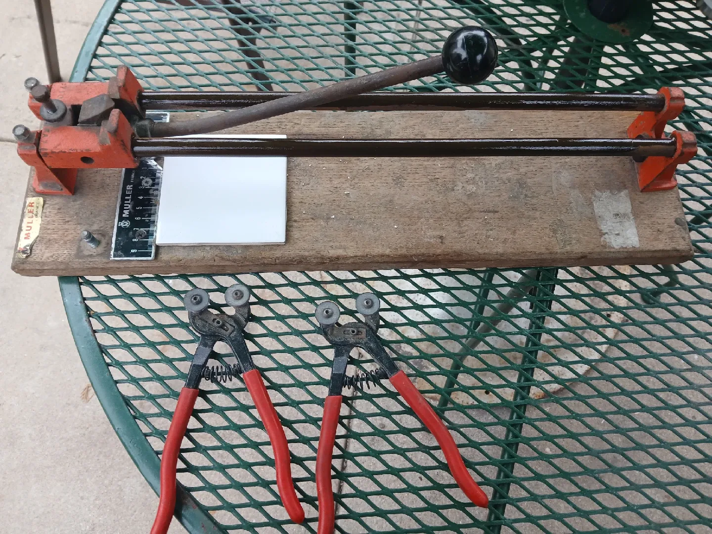 Tile Cutter and Nippers