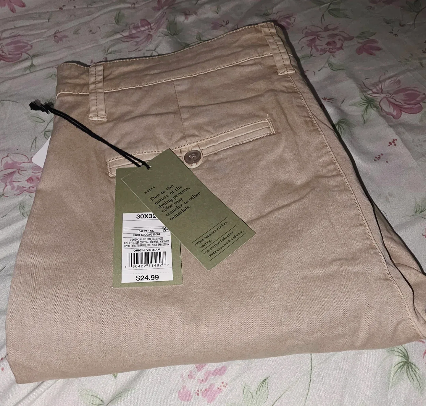 New H&M Chino Pants - Size 30x32 image indicator(4)