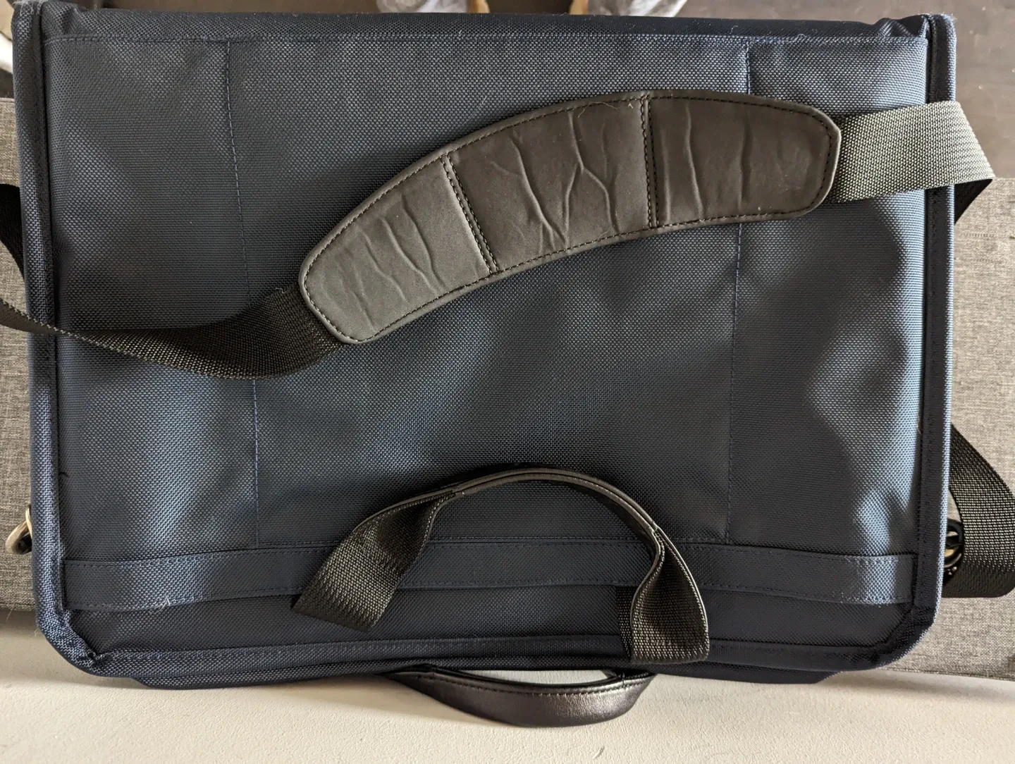 Tumi Blue Laptop Bag image indicator(2)