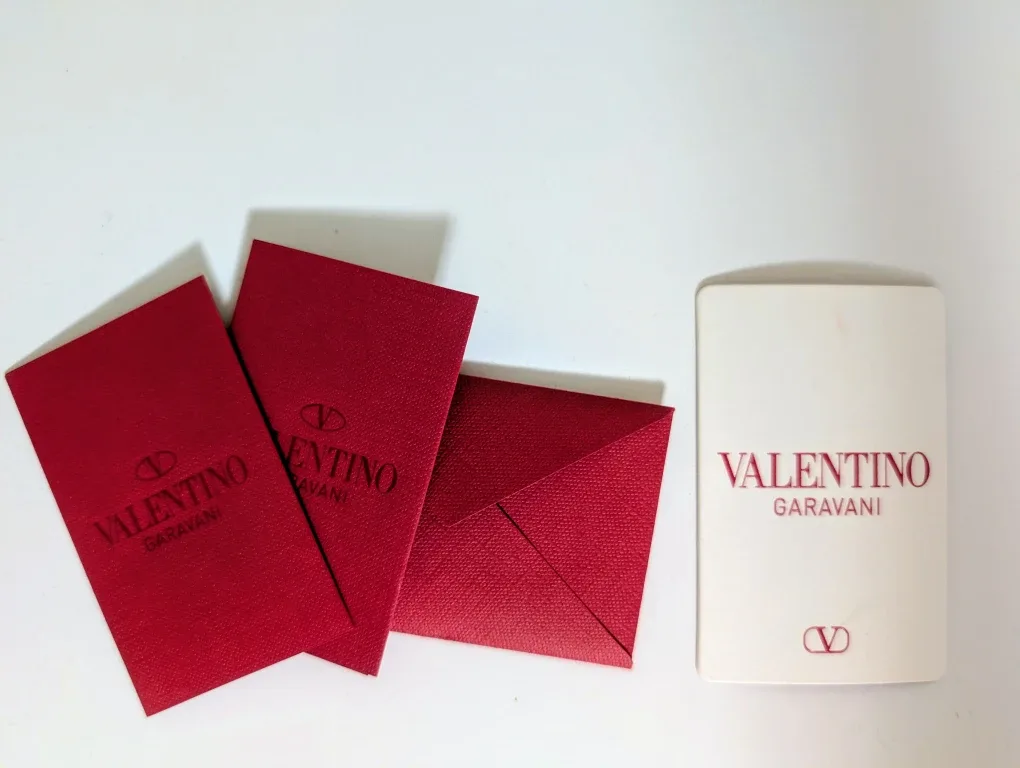Valentino Garavani VLOGO Leather Wallet image indicator(5)