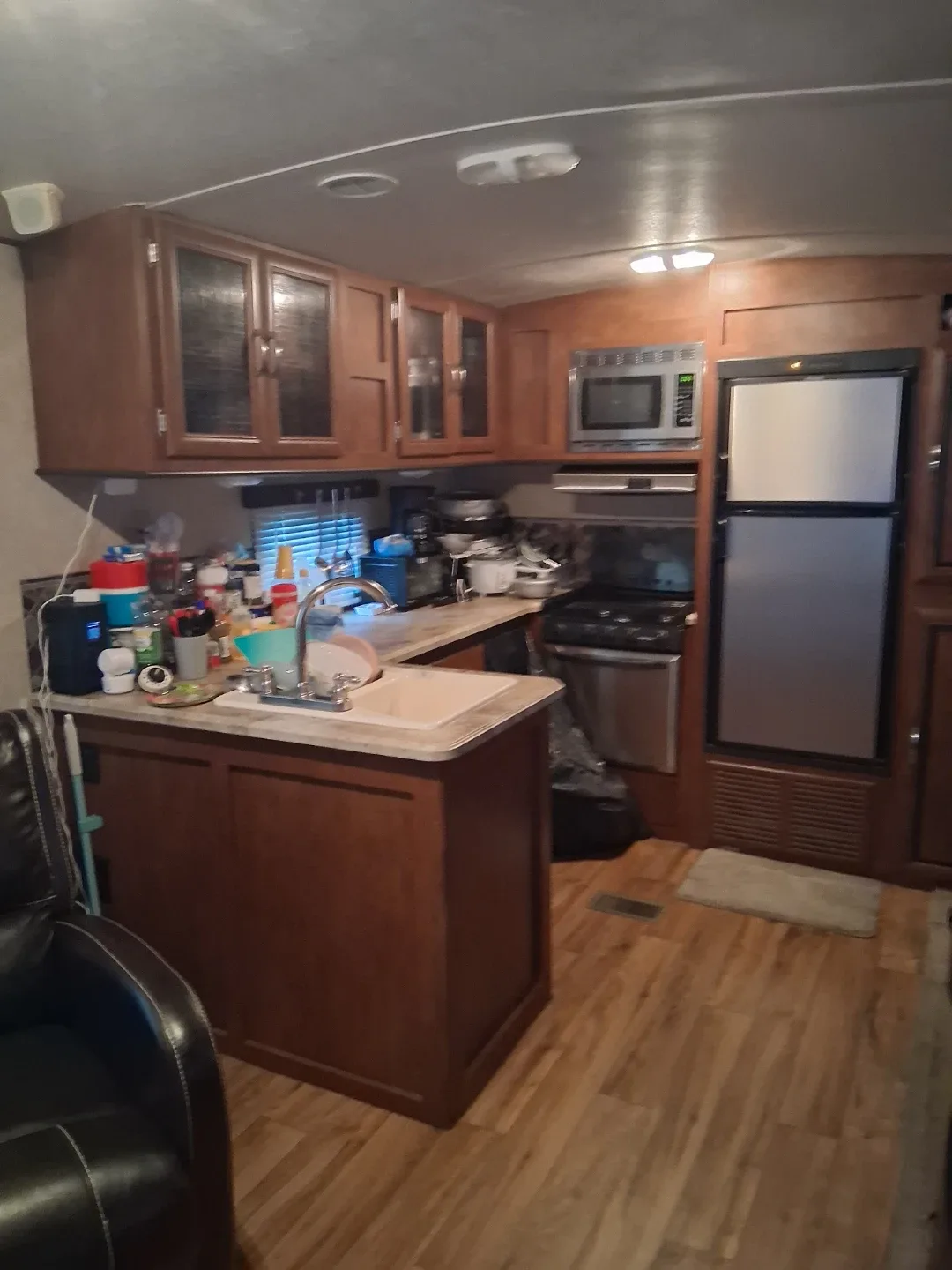 Vibe Extreme Lite Travel Trailer image indicator(4)