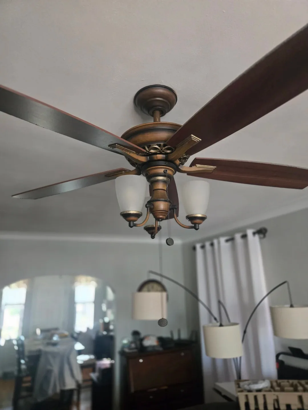 Ceiling Fan with Light Kit image indicator(4)