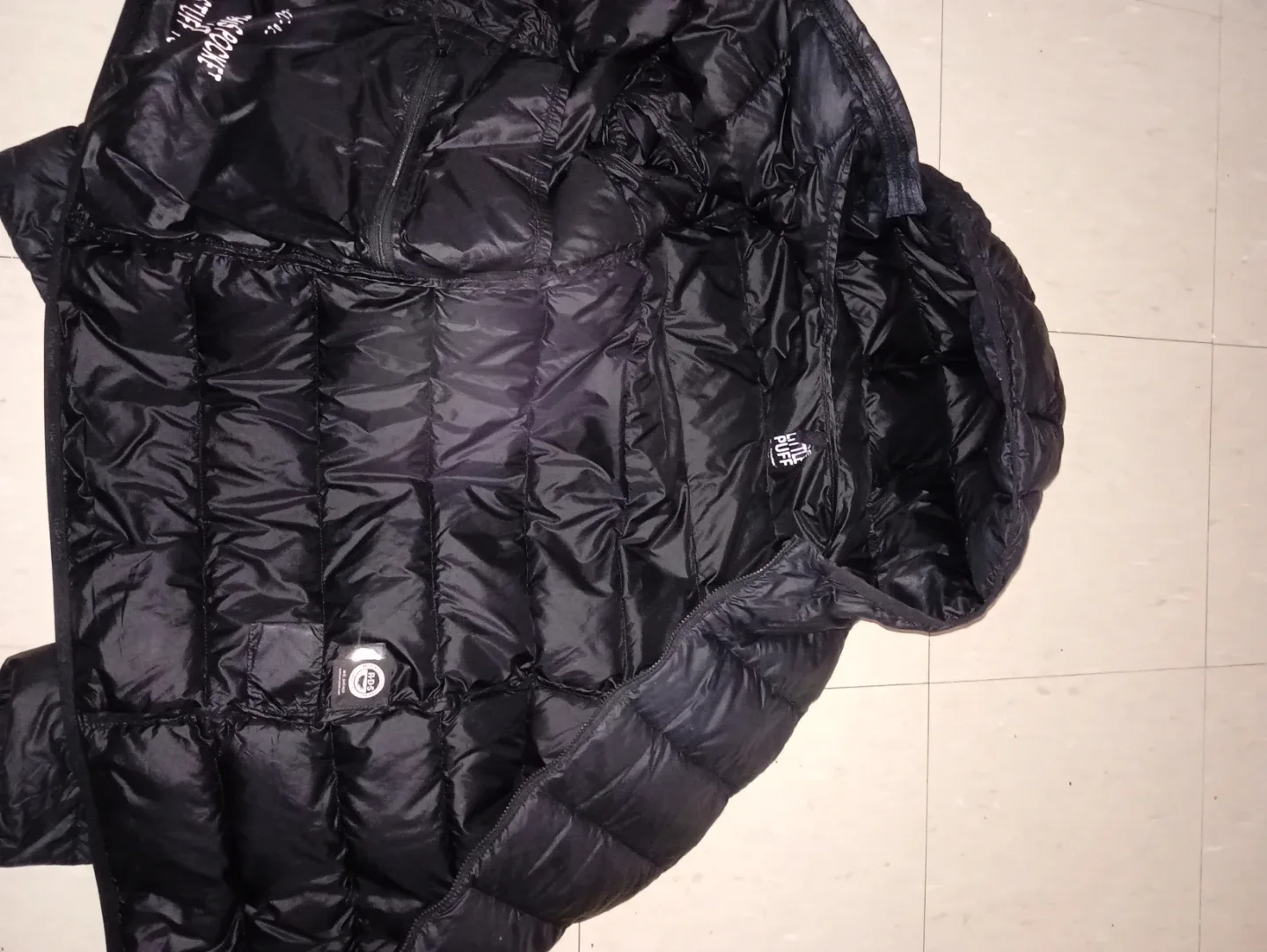 Little Puff Black Puffer Jacket - Size M image indicator(4)