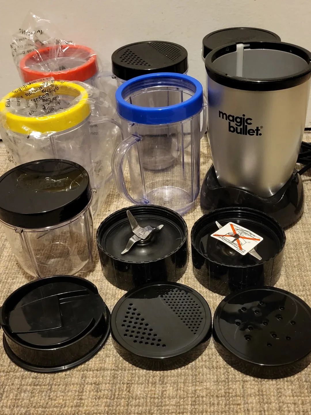 🚀 Magic Bullet Blender & Deluxe Accessory Set for Sale image indicator(3)