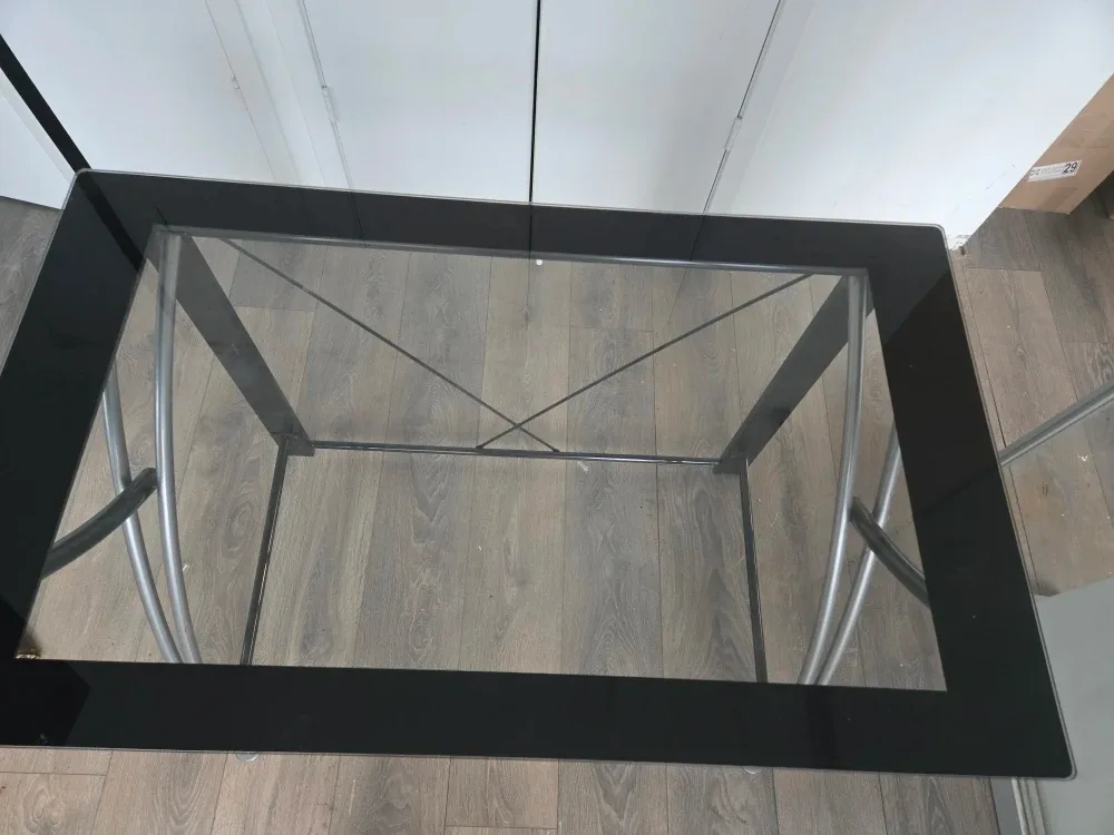 FREE  Glass Table image indicator(2)