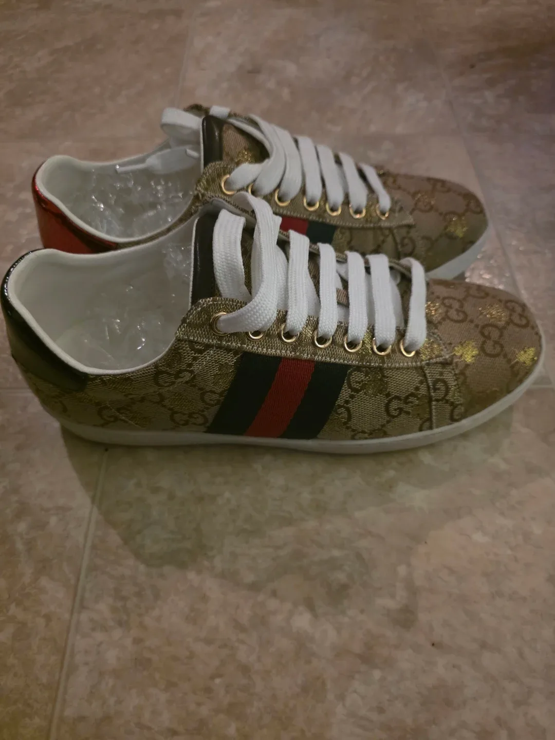 Gucci Sneakers image indicator(3)