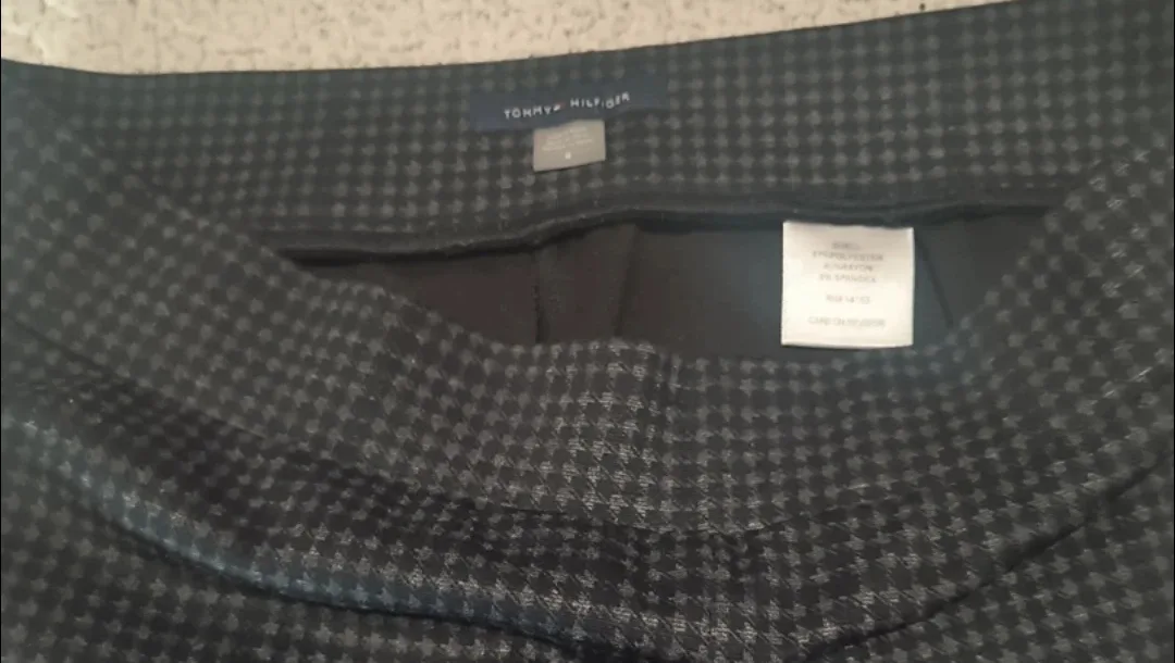 Tommy Hilfiger Houndstooth Pants - Size 8 image indicator(2)