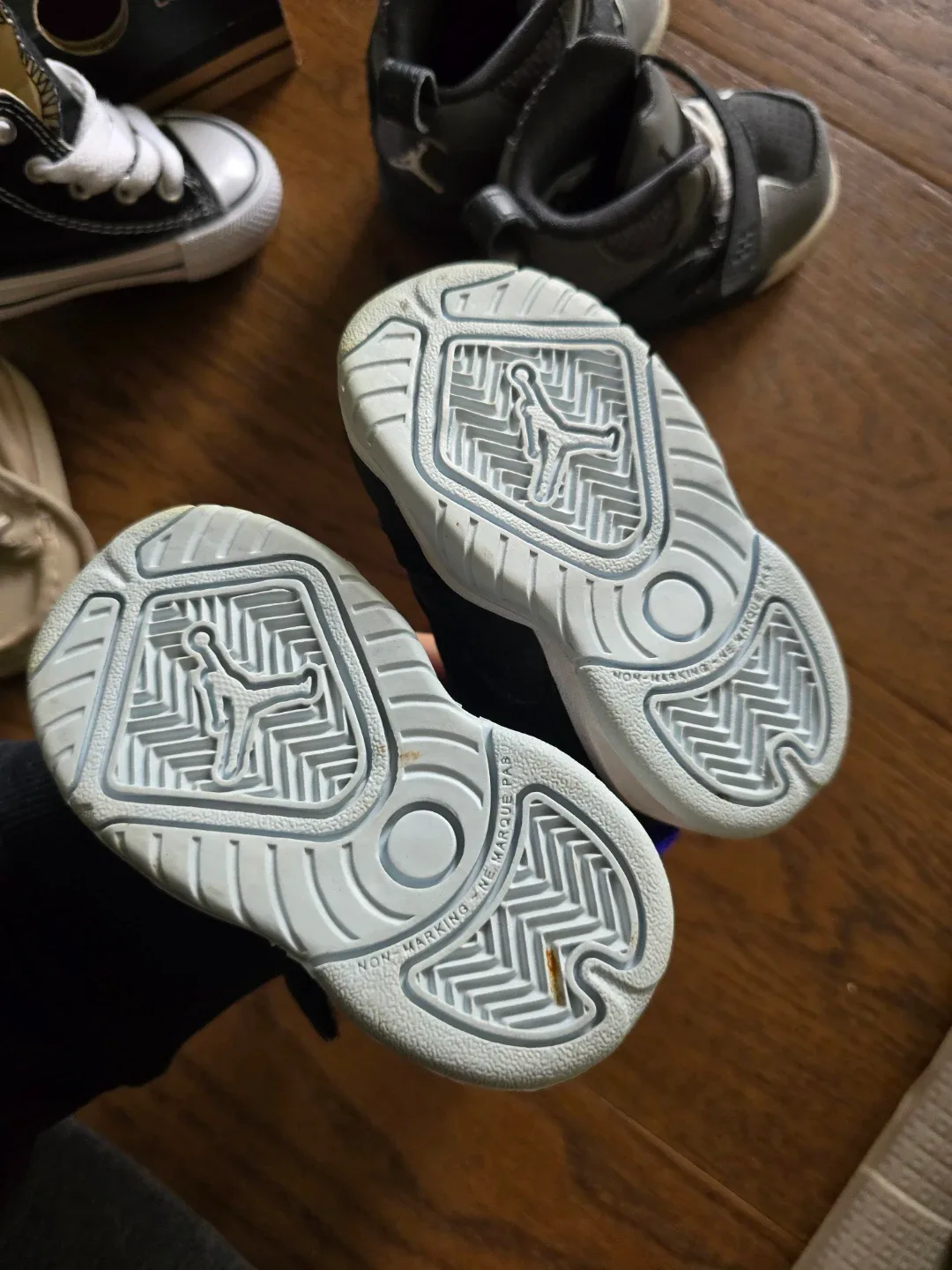 [BRAND NEW] Baby Shoes - Gap, Converse, Jordan image indicator(10)