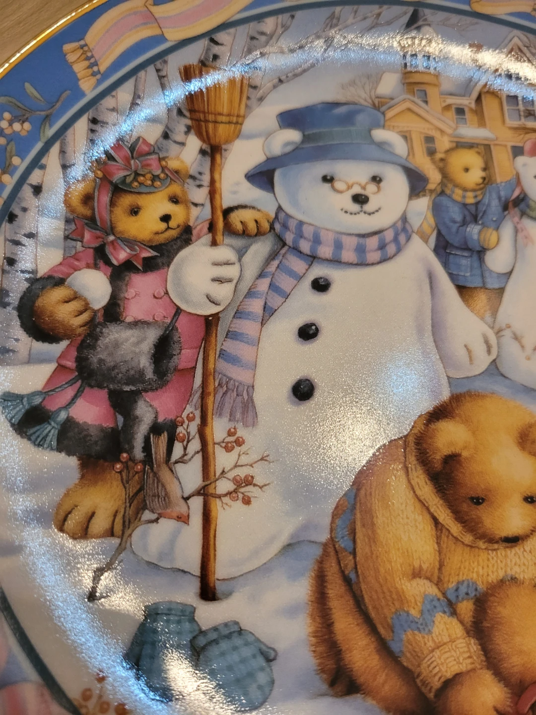 Collectible Plate with Bear Winter Scene 8" - photo 2